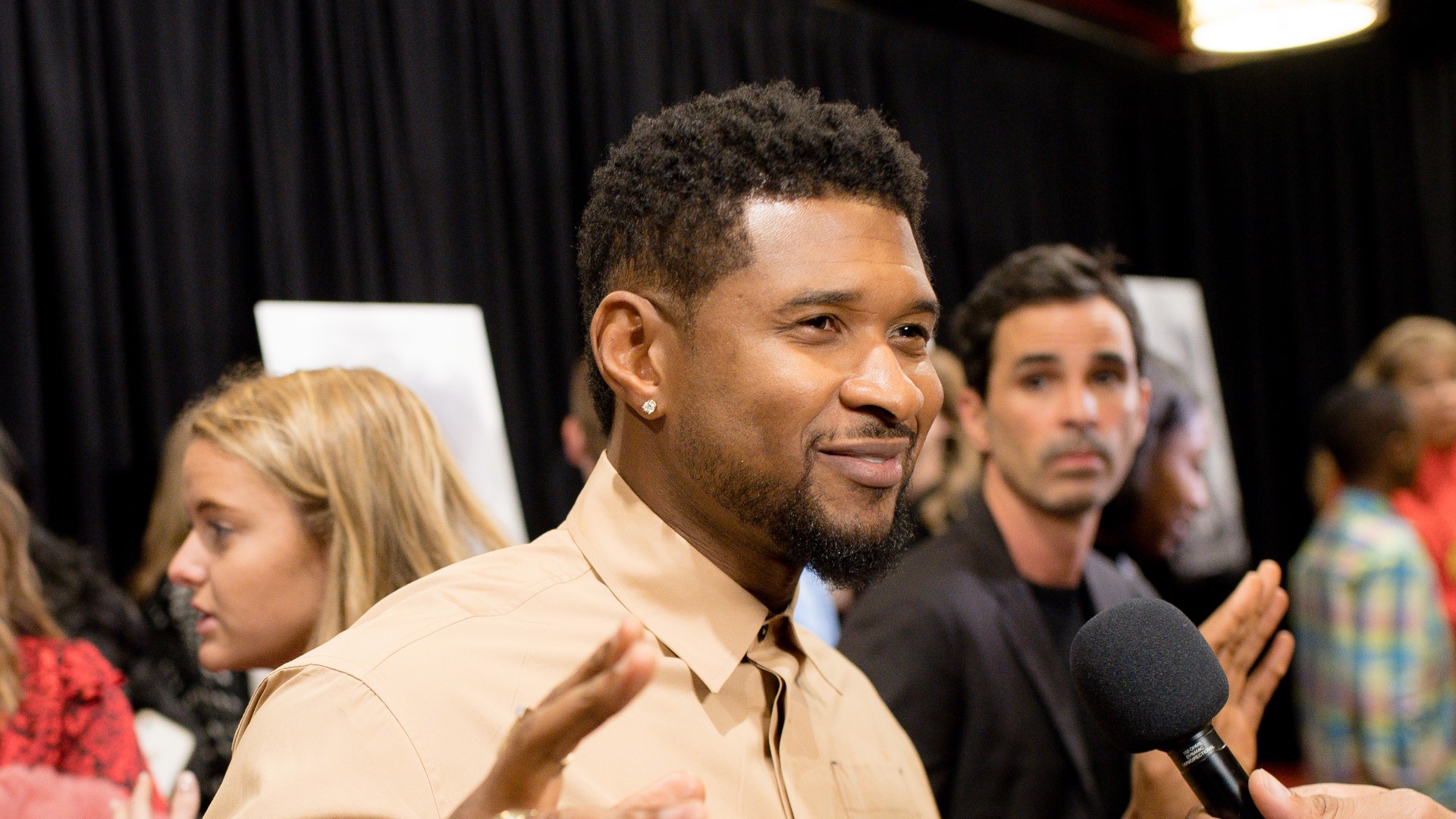 Usher Atlanta youth summit at State University