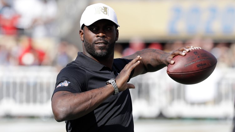 Michael Vick reportedly will reignite playing career with Atlanta-based Fan Controlled Football