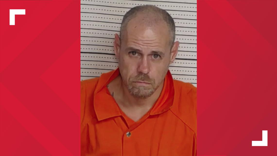 Active manhunt for inmate who escaped custody at Grady Hospital, stole SUV and crashed in Downtown Atlanta