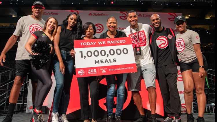 Atlanta Hawks gather thousands of volunteers to pack more than 1M meals for community