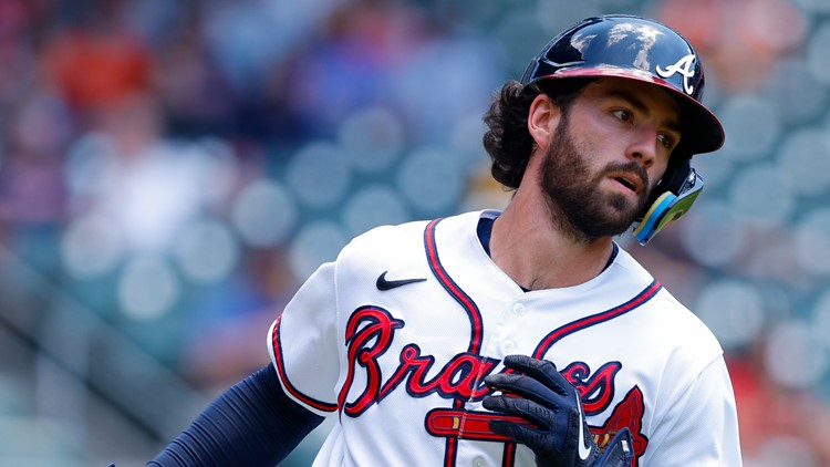 Dansby Swanson leaves Braves, inks 7-year deal with Chicago Cubs, sources say
