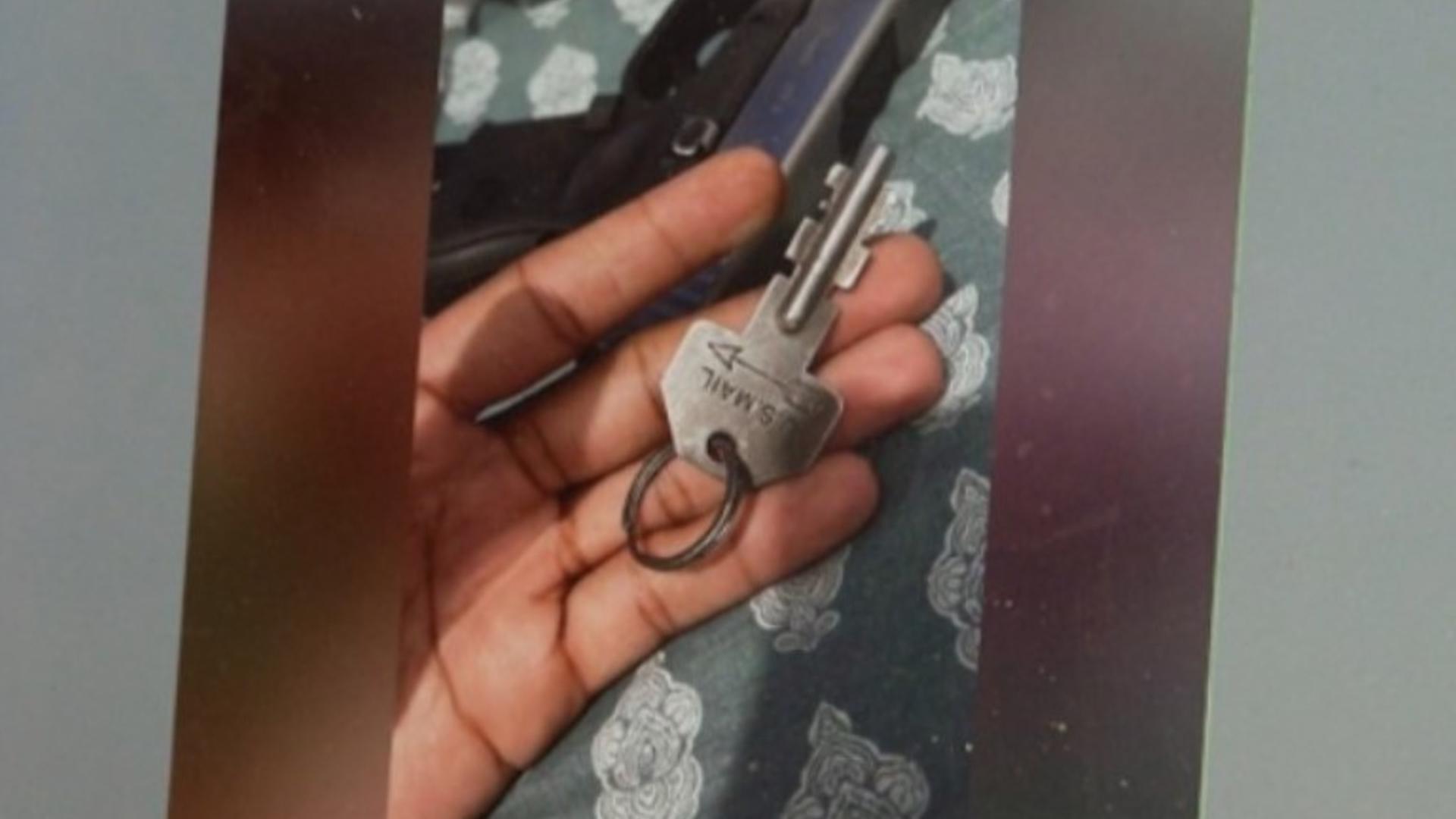Liza Lucas of 11Alive News Investigates reports on the implications as thousands of USPS arrow keys have been stolen nationwide over the last several years.