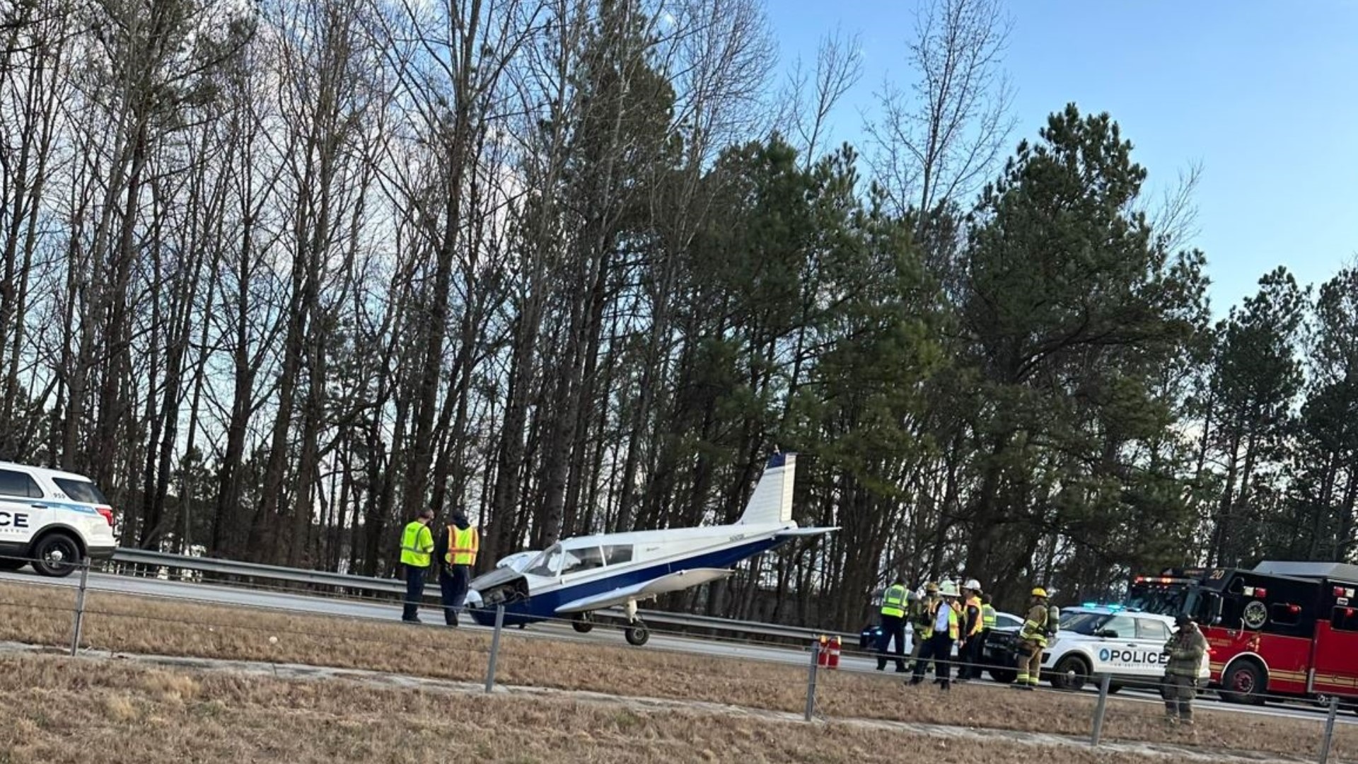 Crews started to tow the plane down I-985 north toward Buford.