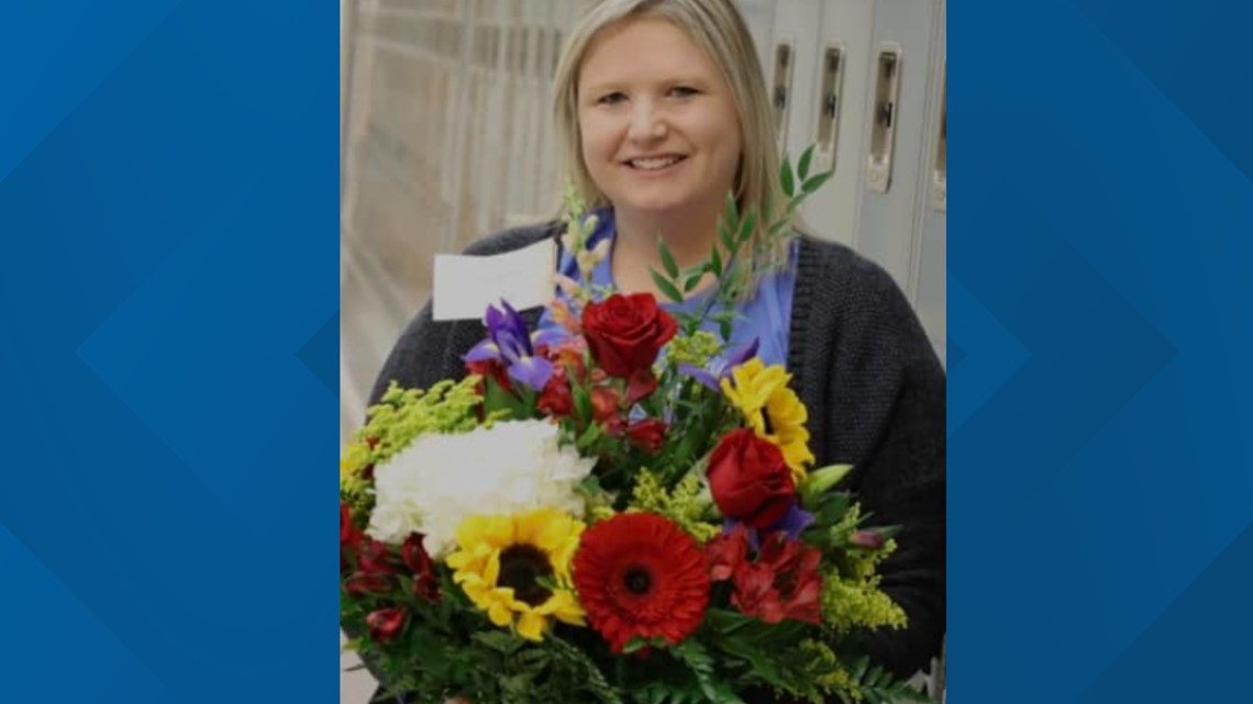 Lori McWhorter Lafayette High School teacher dies in crash - Vimarsana News